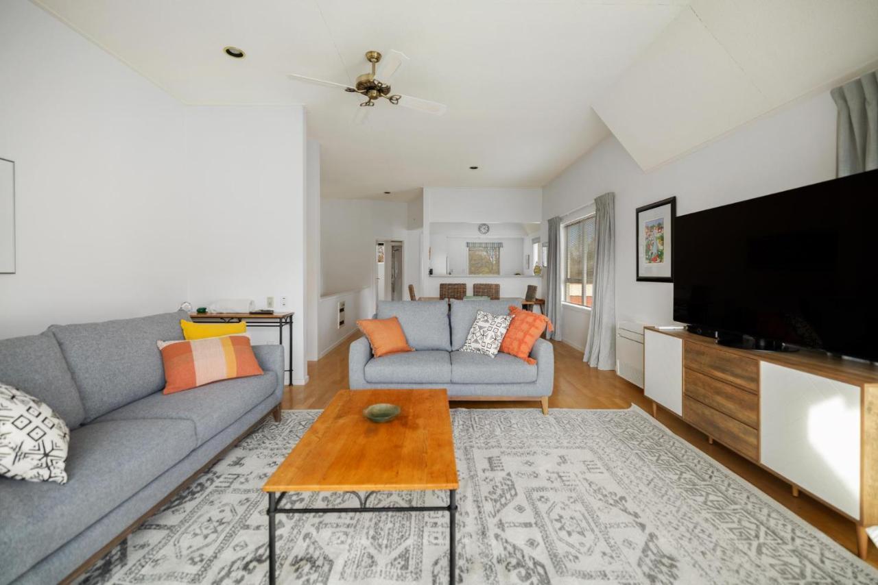 Charming Views Apartment วานากา ภายนอก รูปภาพ